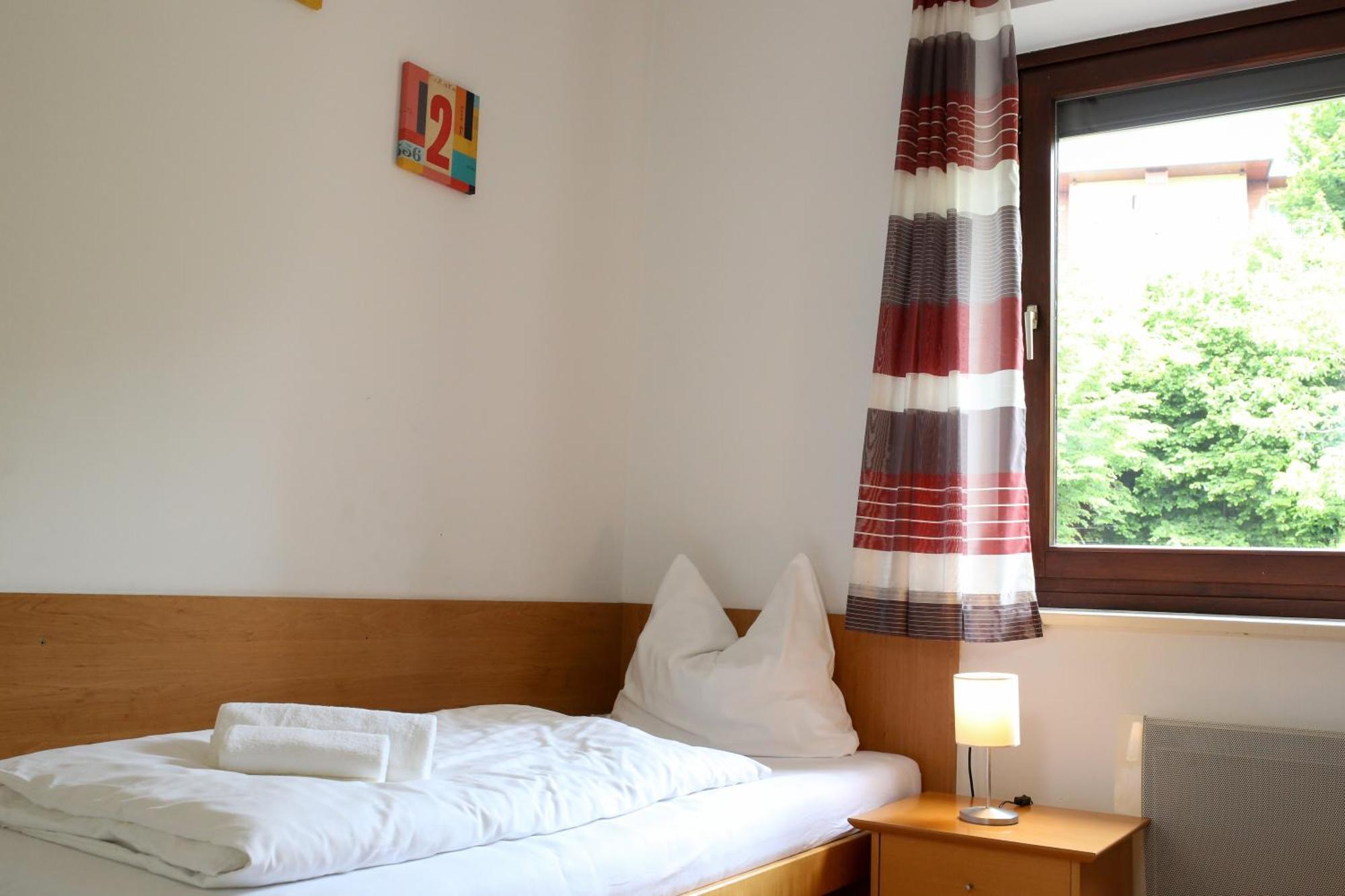 Self-Check In Apartmenthotel Seeglueck Portschach am Woerthersee Exterior photo